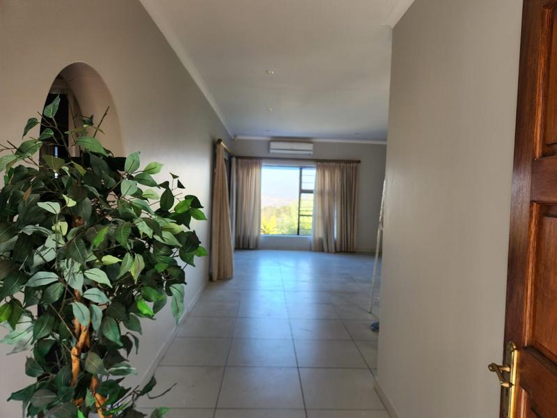 To Let 3 Bedroom Property for Rent in Mountainside Western Cape